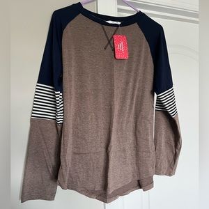 New with tags: Maternity top